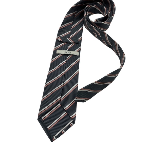 PRADA Gray/Pink Striped Silk LUXURY Tie ITALY - Picture 2 of 5